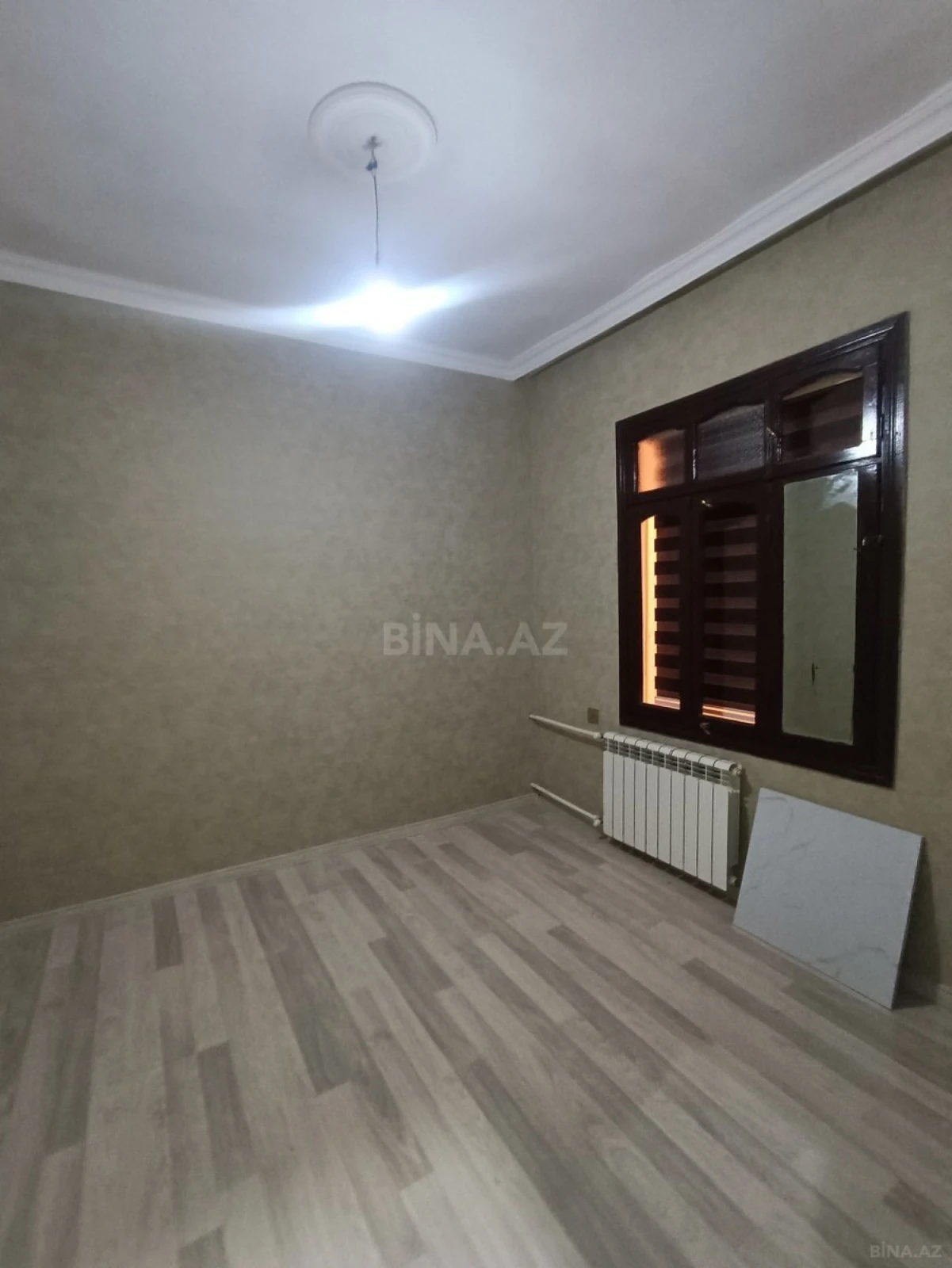 Satılır 5 otaqlı həyət evi 130 m²