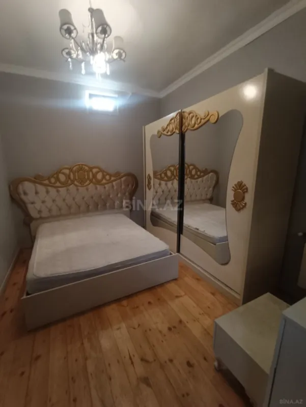 Satılır 5 otaqlı həyət evi 130 m²