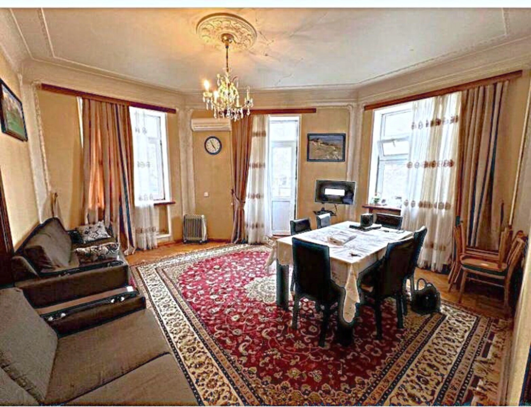 Satılır 4 otaqlı mənzil 110 m²