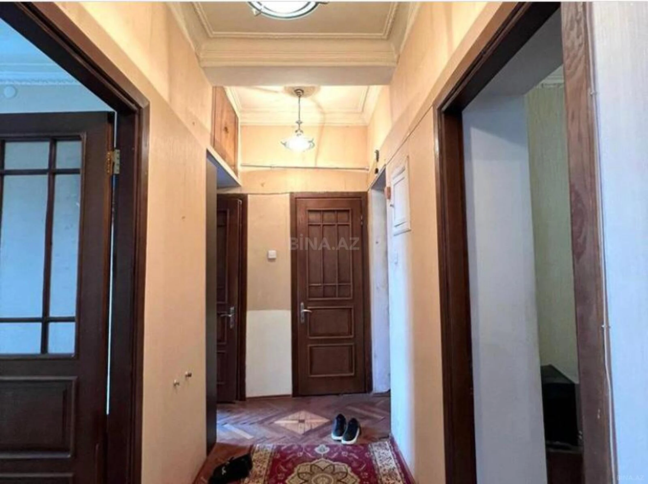 Satılır 4 otaqlı mənzil 110 m²