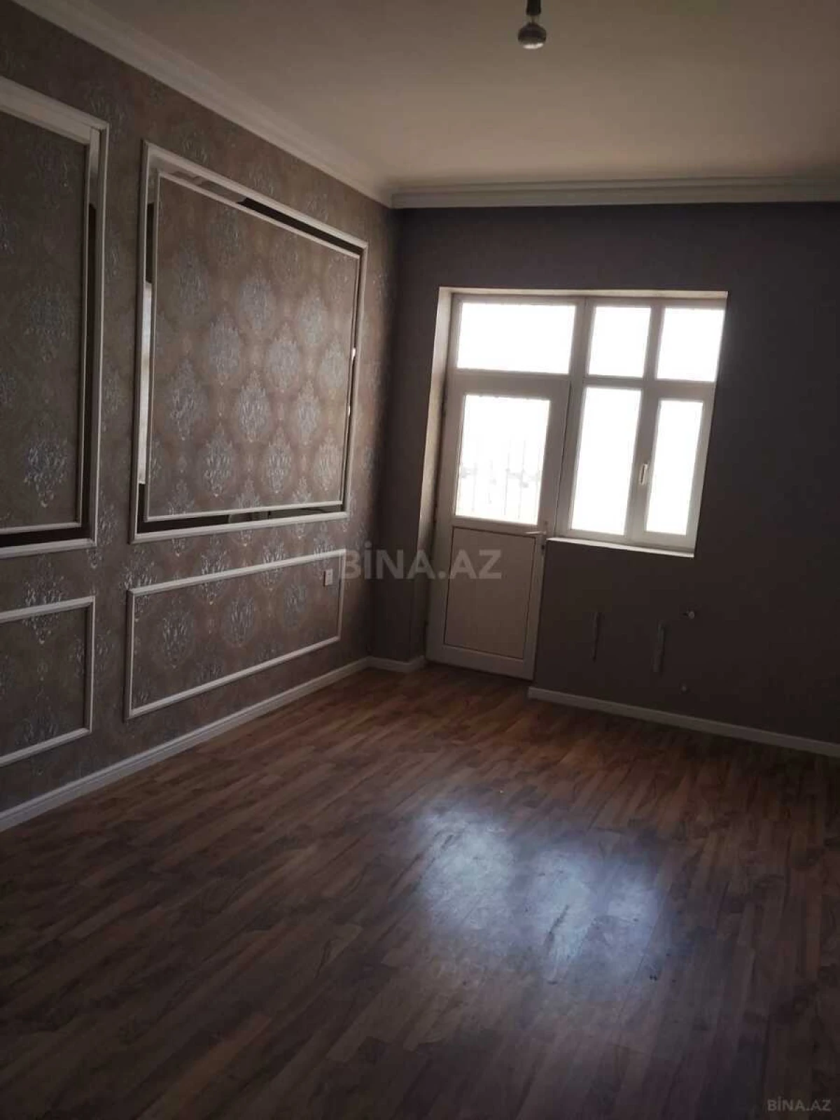 Satılır 4 otaqlı mənzil 165 m²