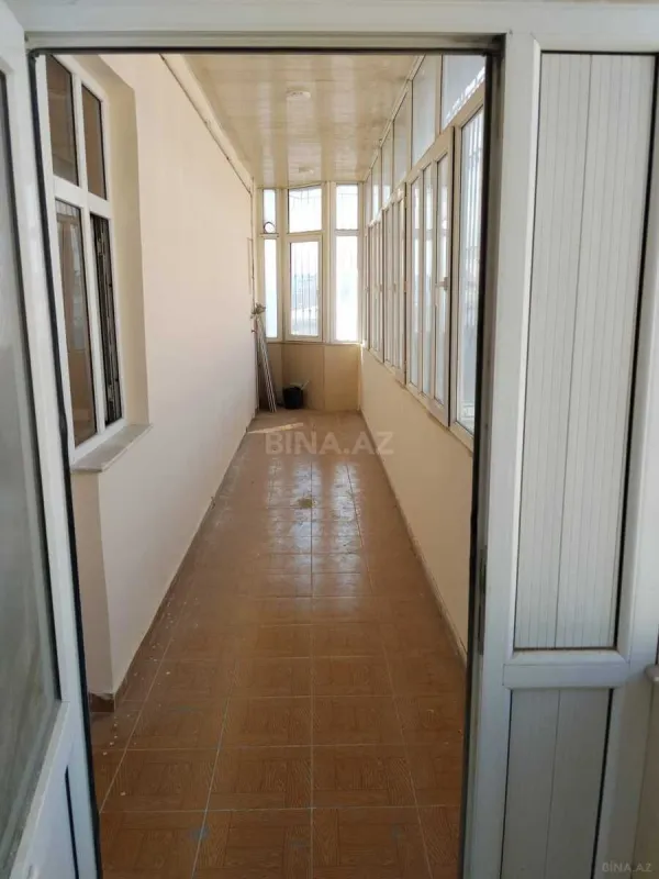 Satılır 4 otaqlı mənzil 165 m²