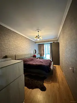 Satılır 2 otaqlı mənzil 82 m²