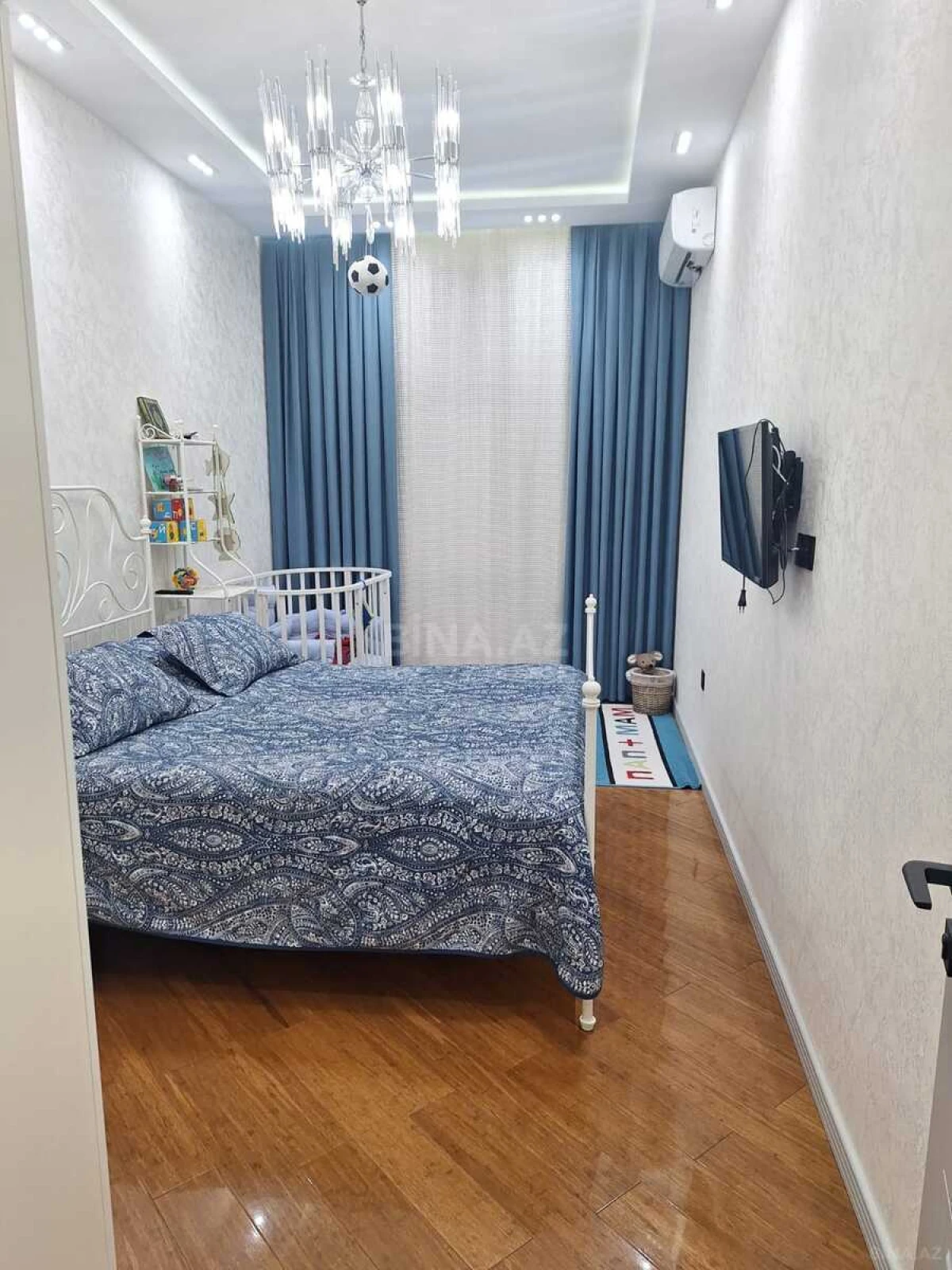 Satılır 3 otaqlı mənzil 107 m²