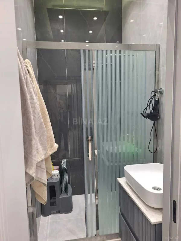 Satılır 3 otaqlı mənzil 107 m²