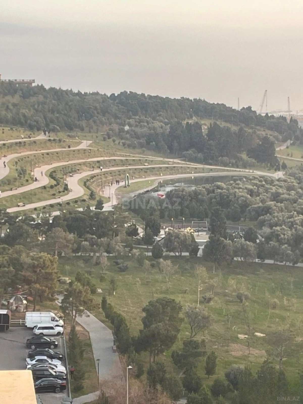 Satılır 2 otaqlı mənzil 84 m²