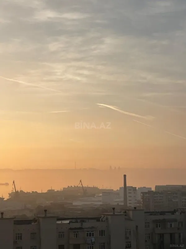 Satılır 2 otaqlı mənzil 84 m²