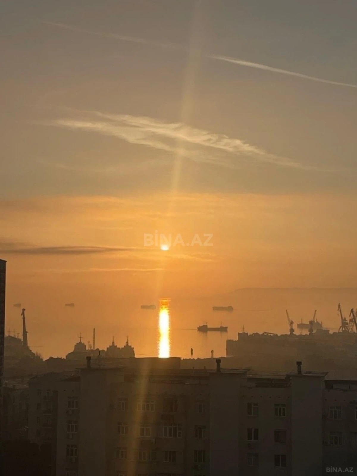 Satılır 2 otaqlı mənzil 84 m²