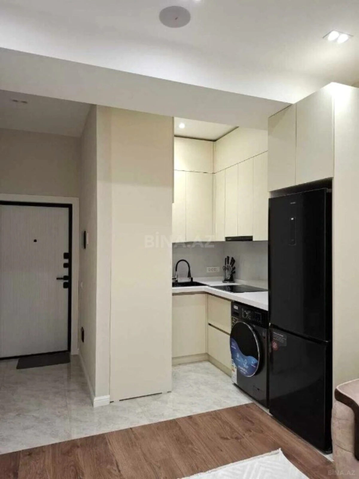 Satılır 2 otaqlı mənzil 65 m²