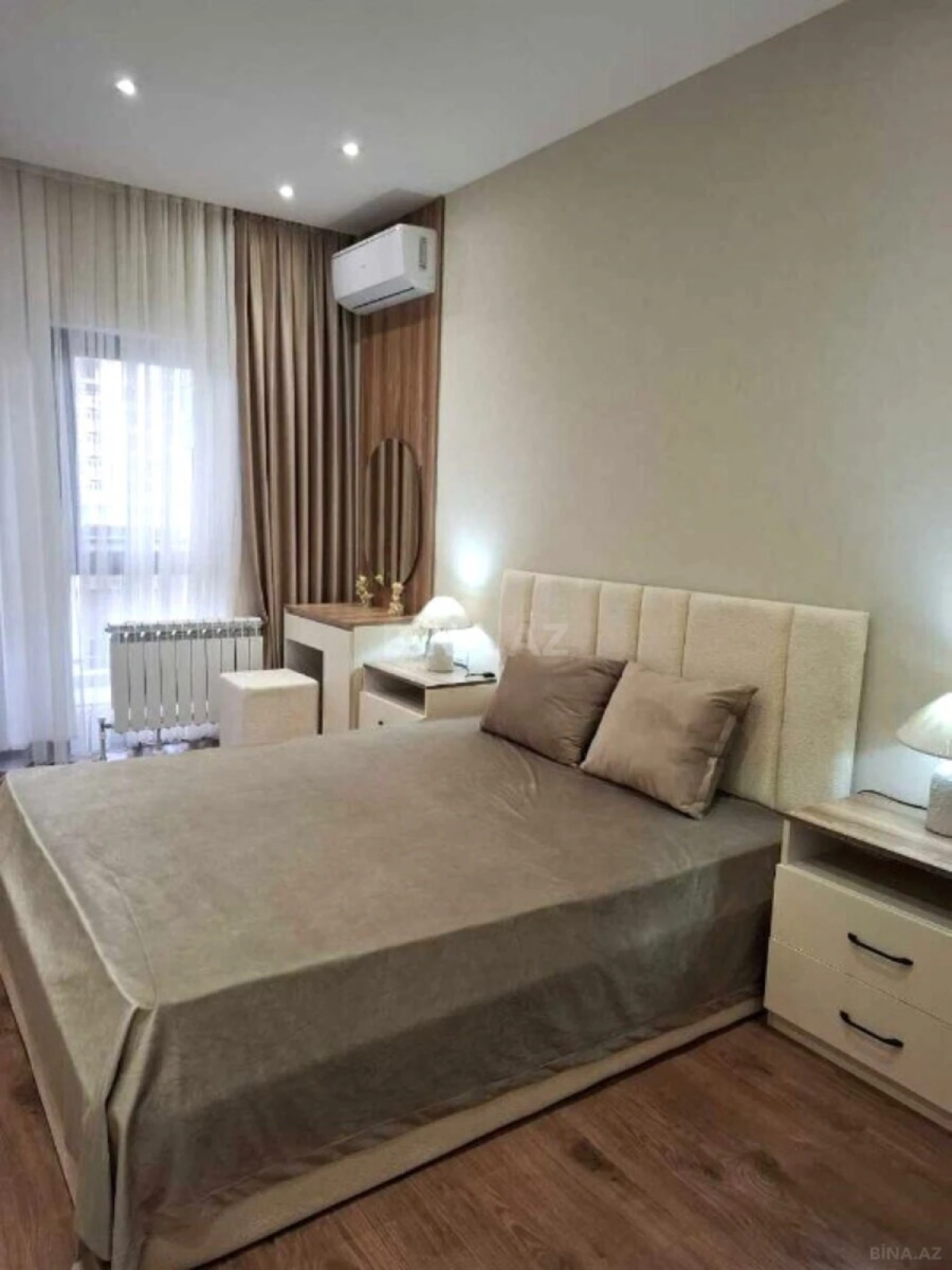 Satılır 2 otaqlı mənzil 65 m²