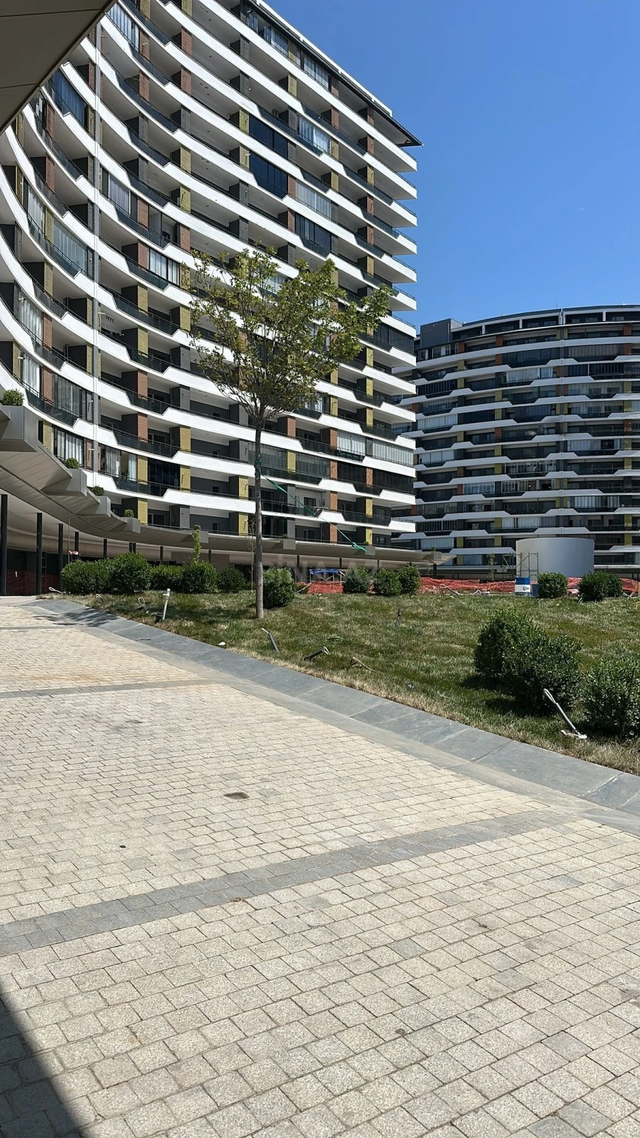Satılır 2 otaqlı mənzil 70 m²