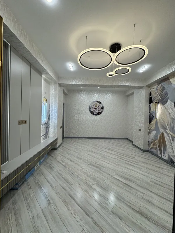 Satılır 3 otaqlı mənzil 96 m²