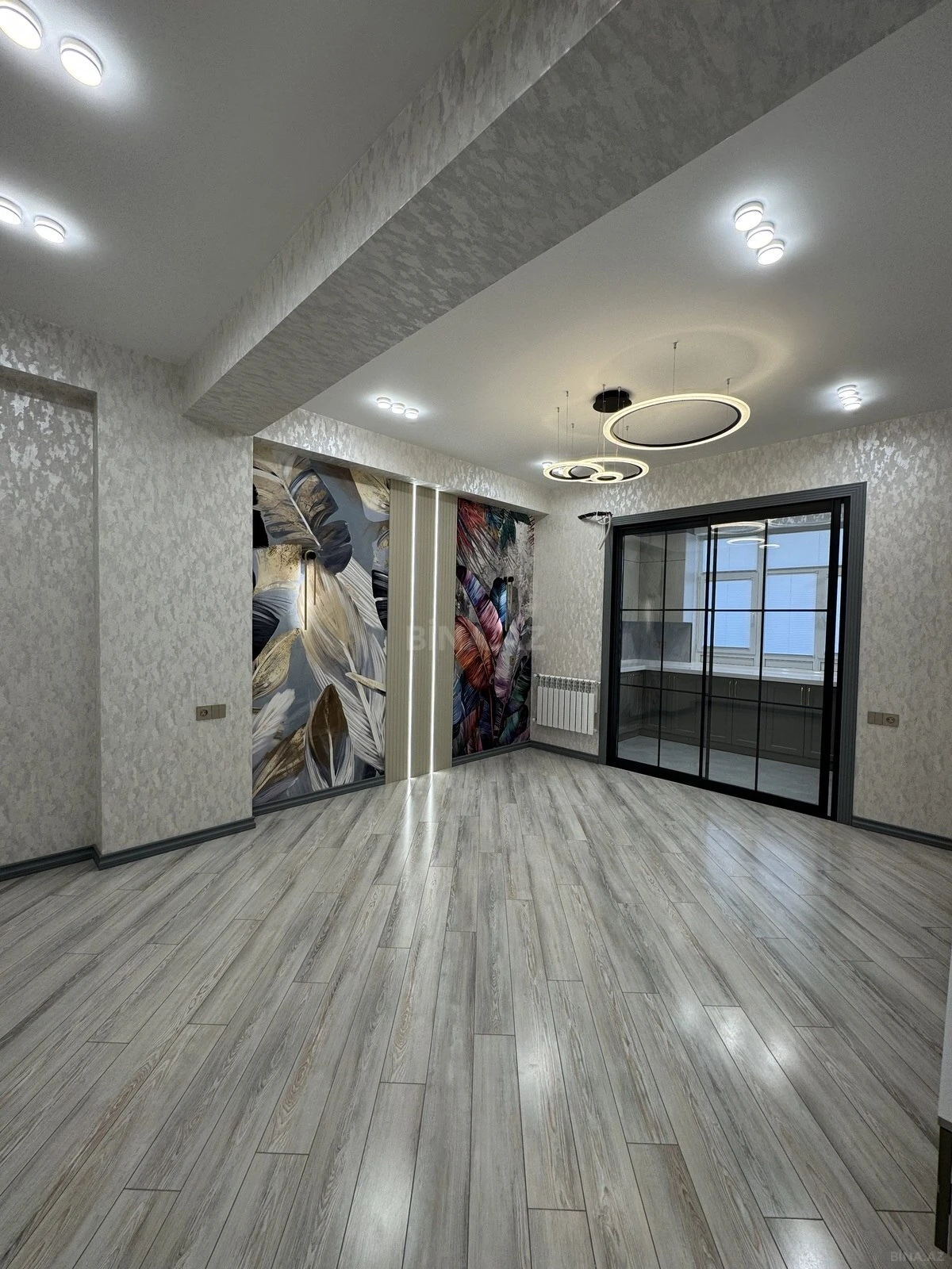 Satılır 3 otaqlı mənzil 96 m²
