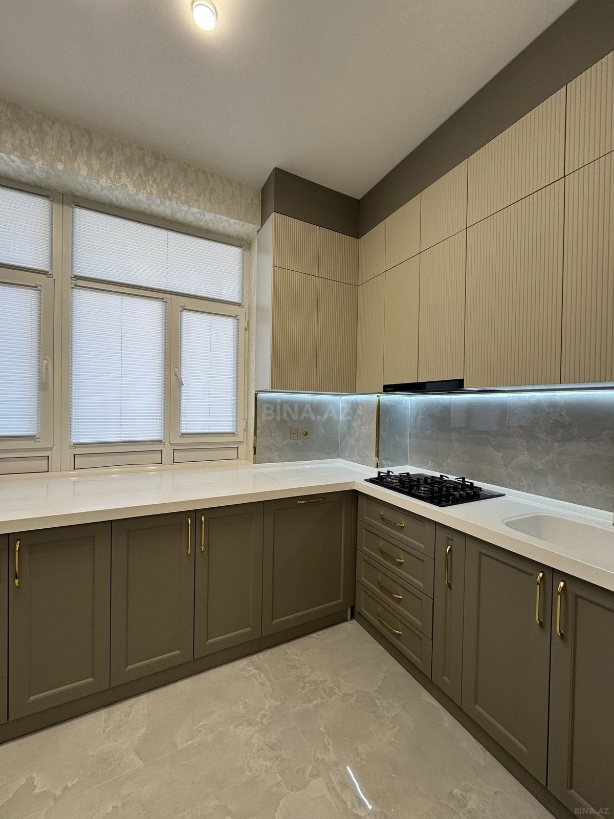 Satılır 3 otaqlı mənzil 96 m²