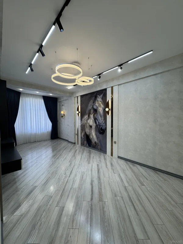 Satılır 3 otaqlı mənzil 96 m²