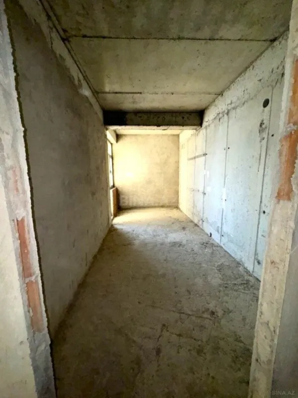 Satılır 3 otaqlı mənzil 135 m²