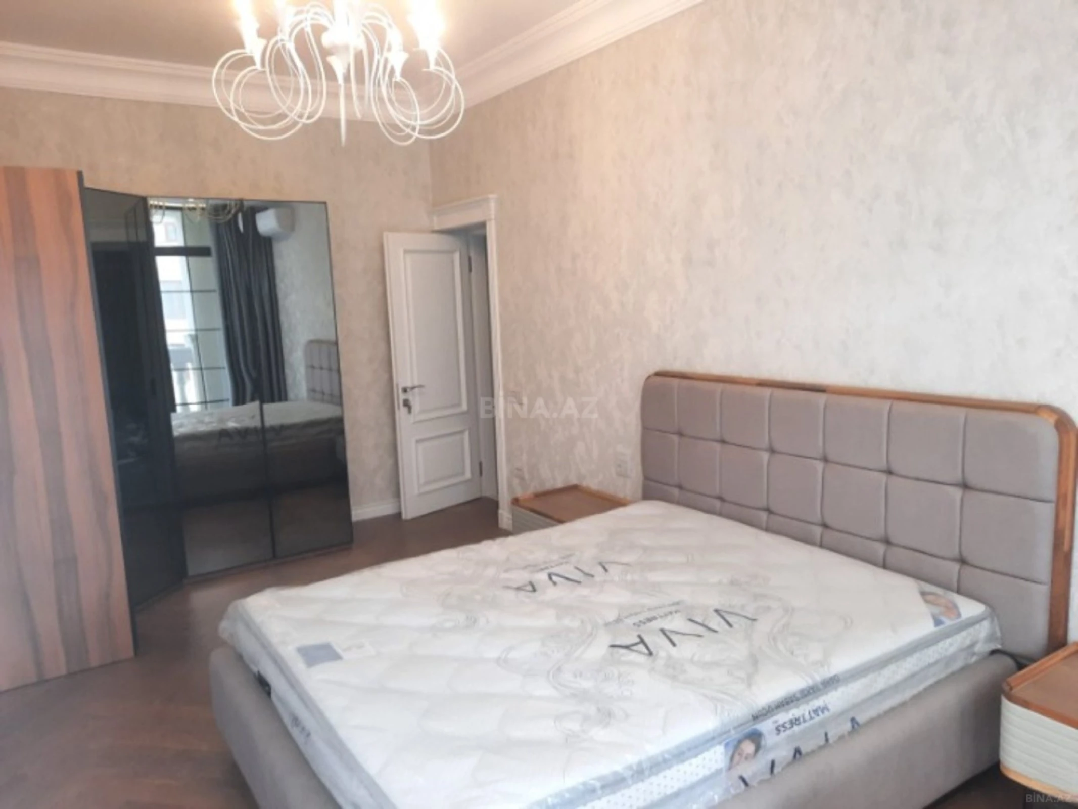 Kirayə verilir 2 otaqlı mənzil 86 m²