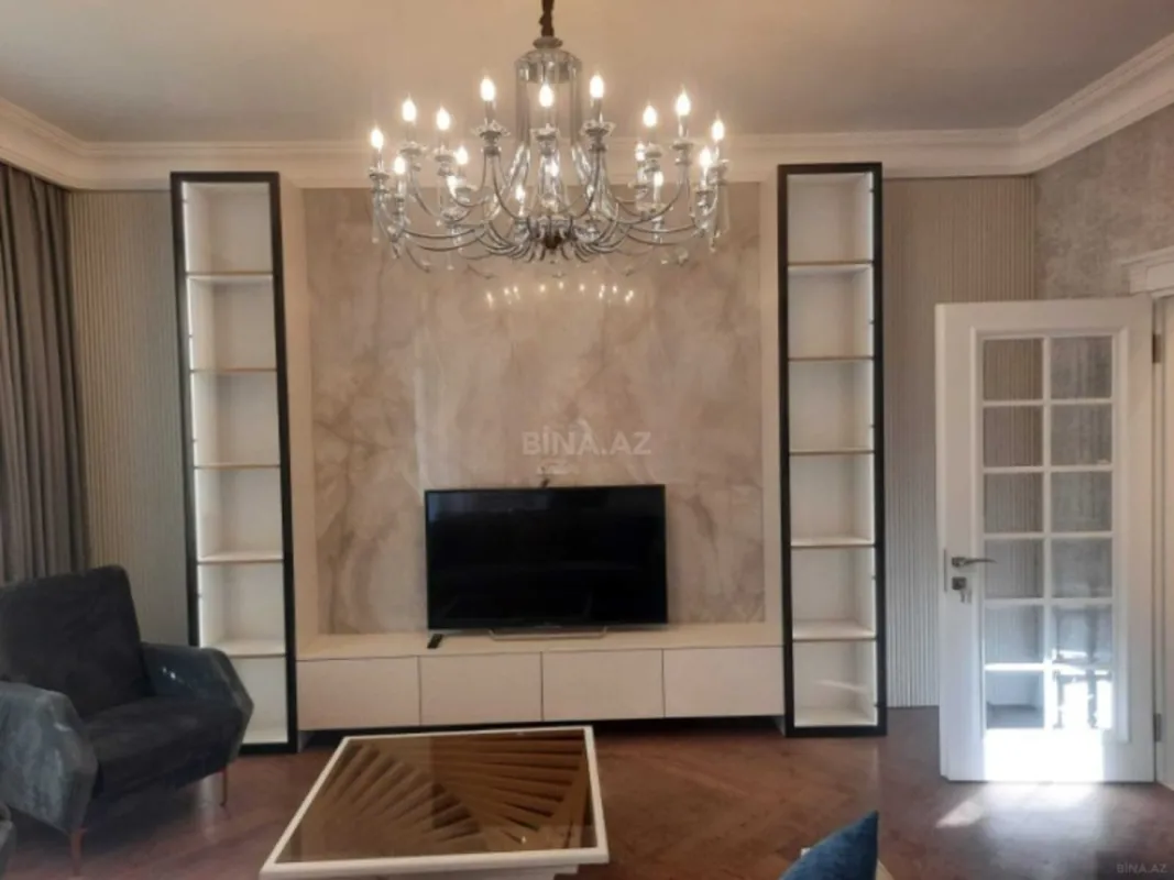 Kirayə verilir 2 otaqlı mənzil 86 m²