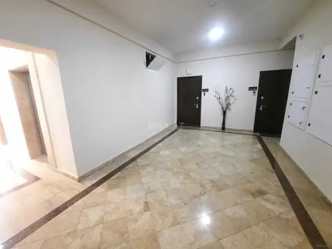 Kirayə verilir 2 otaqlı mənzil 86 m²