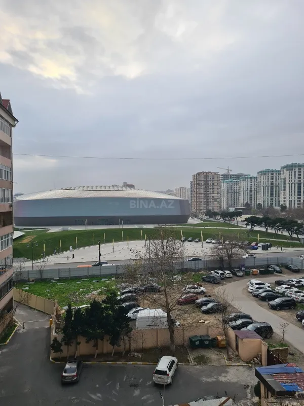 Kirayə verilir 2 otaqlı mənzil 90 m²