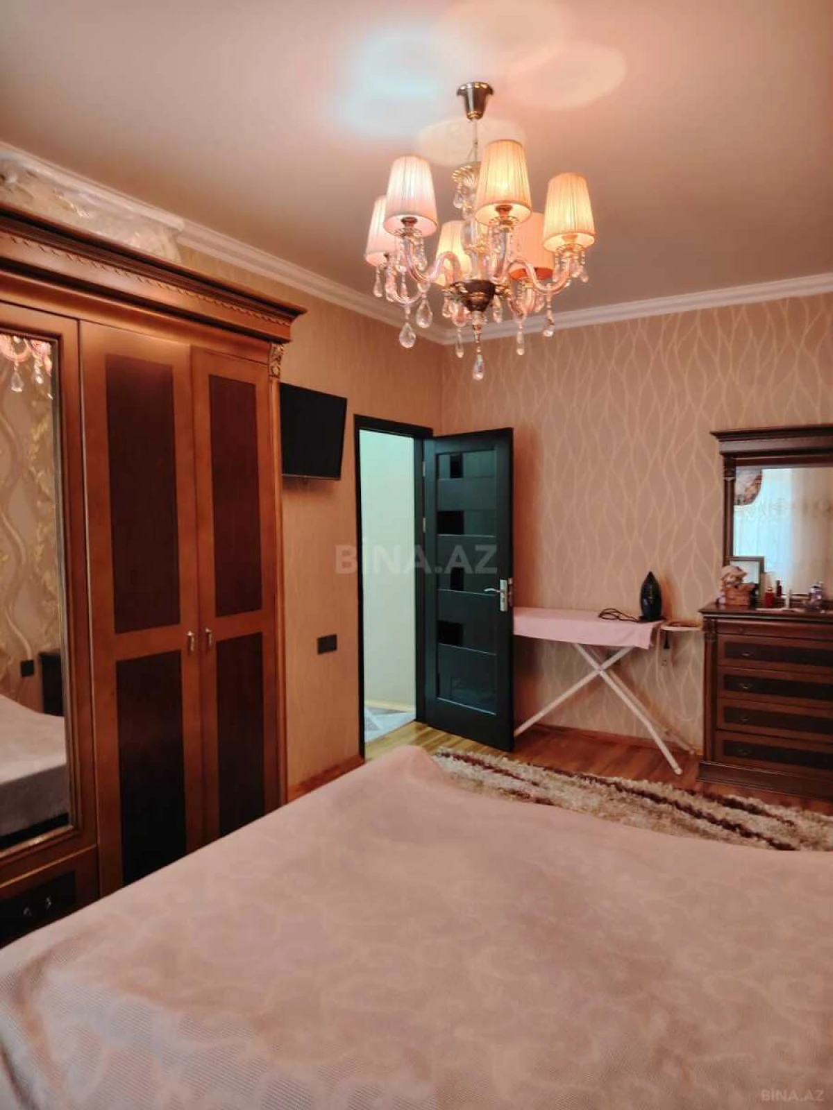 Satılır 3 otaqlı mənzil 92 m²