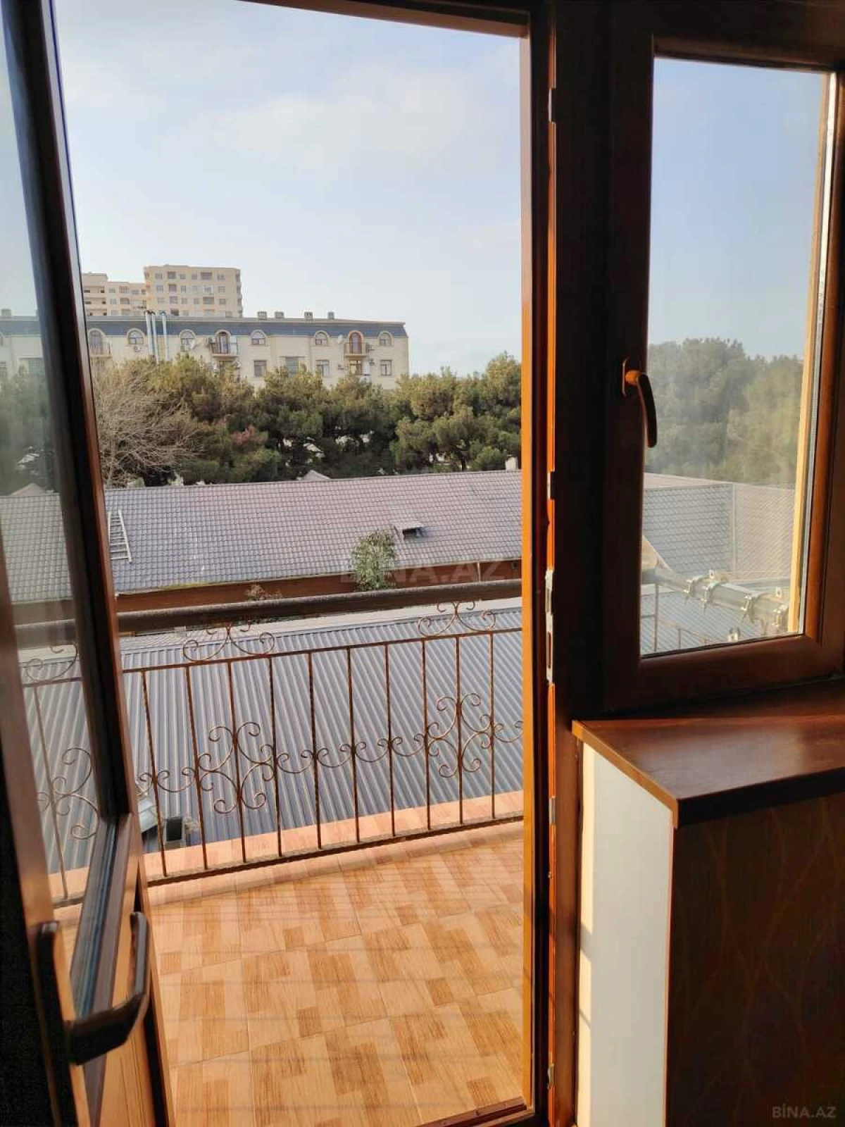 Satılır 3 otaqlı mənzil 92 m²
