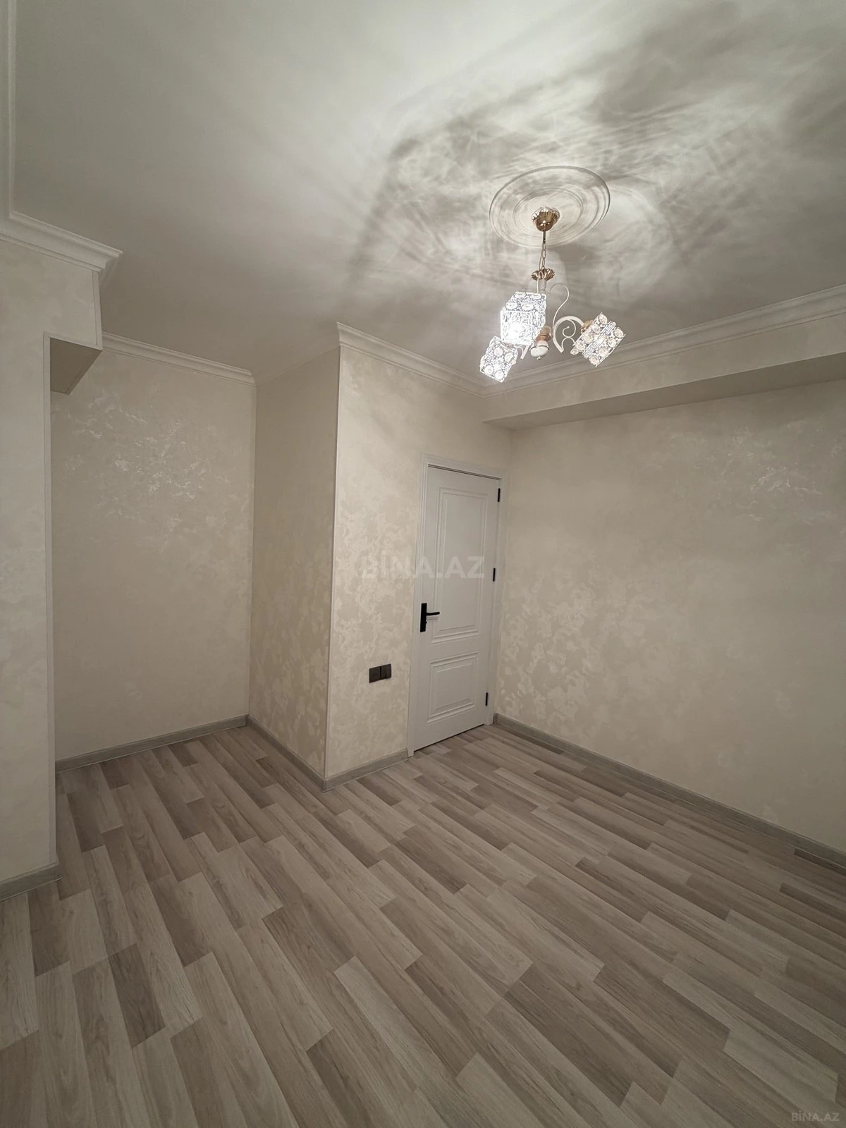 Satılır 2 otaqlı mənzil 44 m²