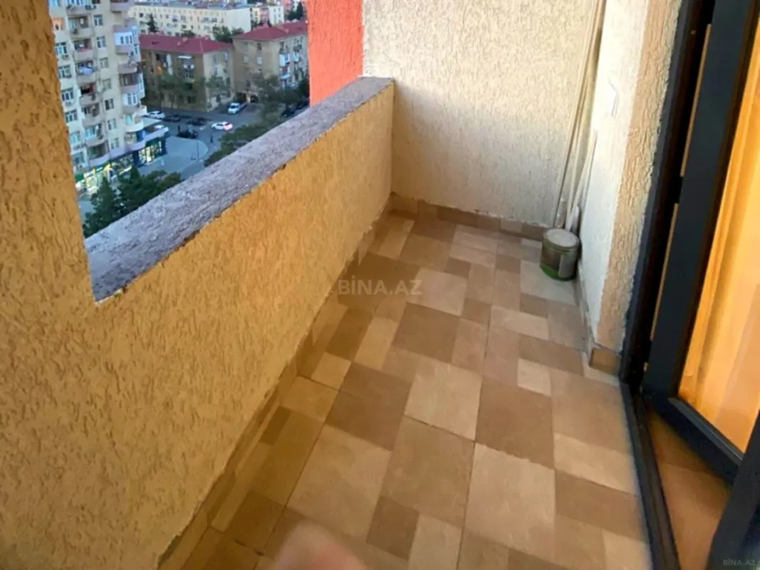 Satılır 2 otaqlı mənzil 63 m²