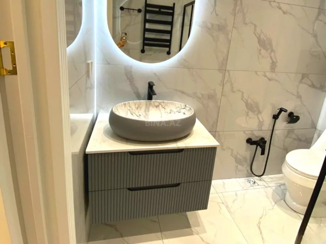 Satılır 2 otaqlı mənzil 63 m²