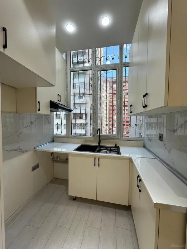 Satılır 2 otaqlı mənzil 56 m²