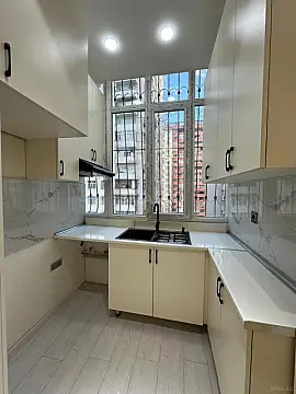 Satılır 2 otaqlı mənzil 56 m²