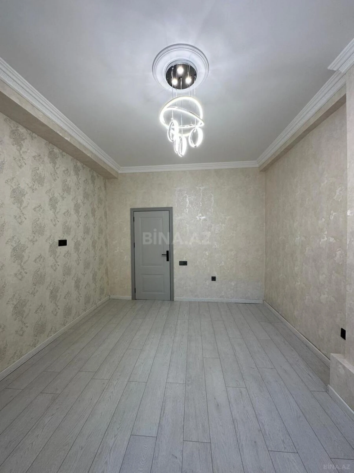 Satılır 2 otaqlı mənzil 56 m²