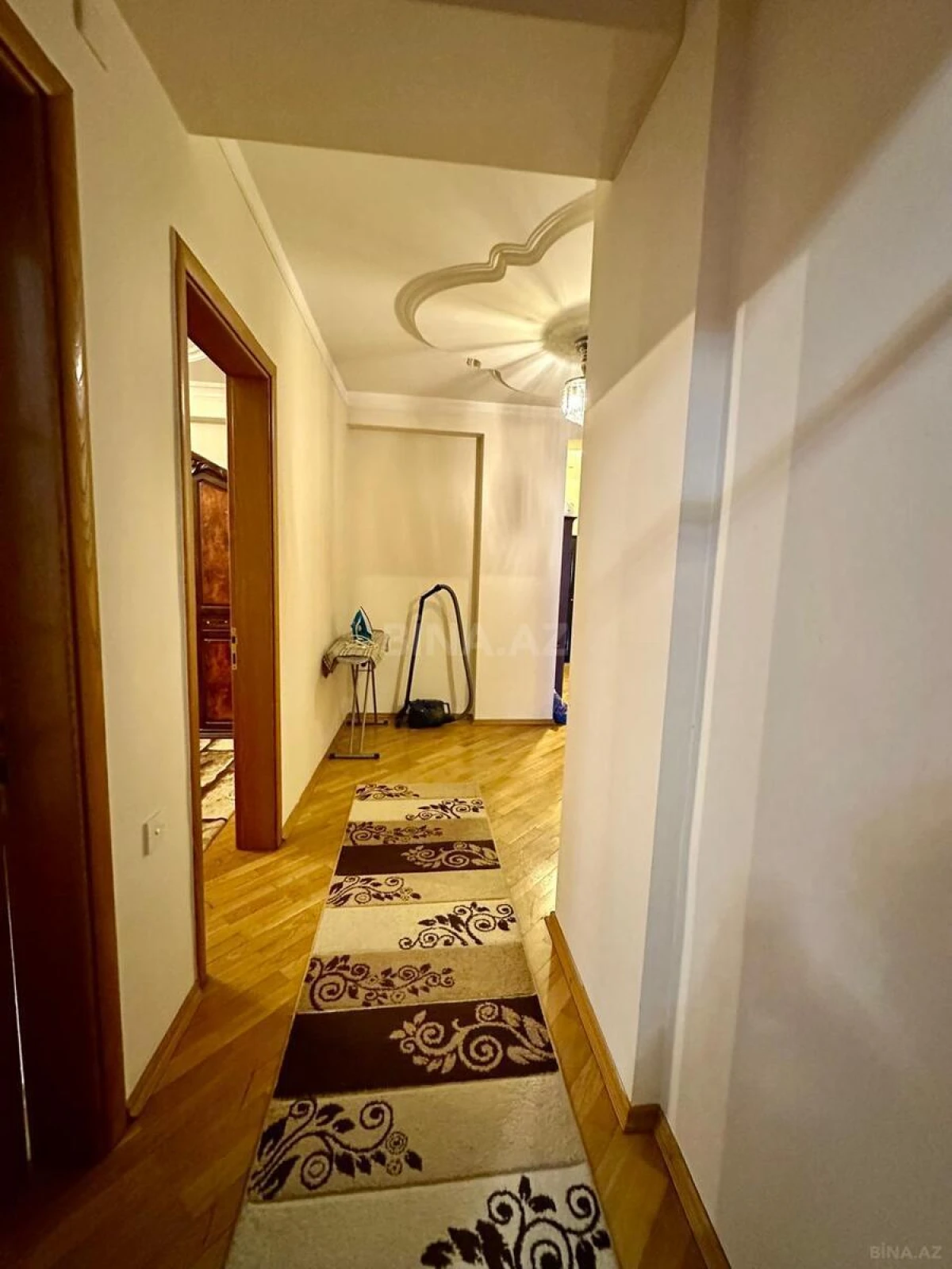 Satılır 3 otaqlı mənzil 98 m²