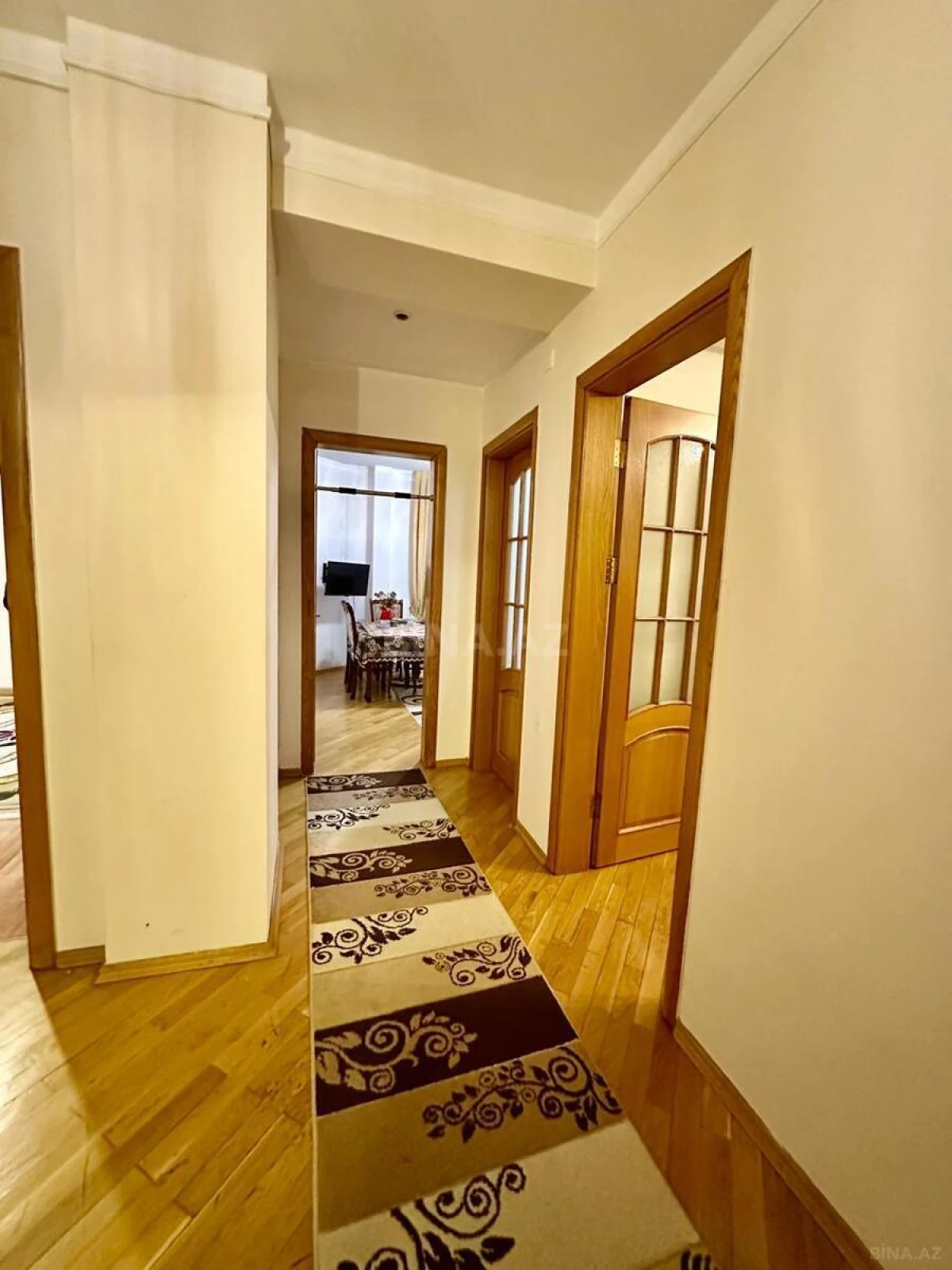 Satılır 3 otaqlı mənzil 98 m²