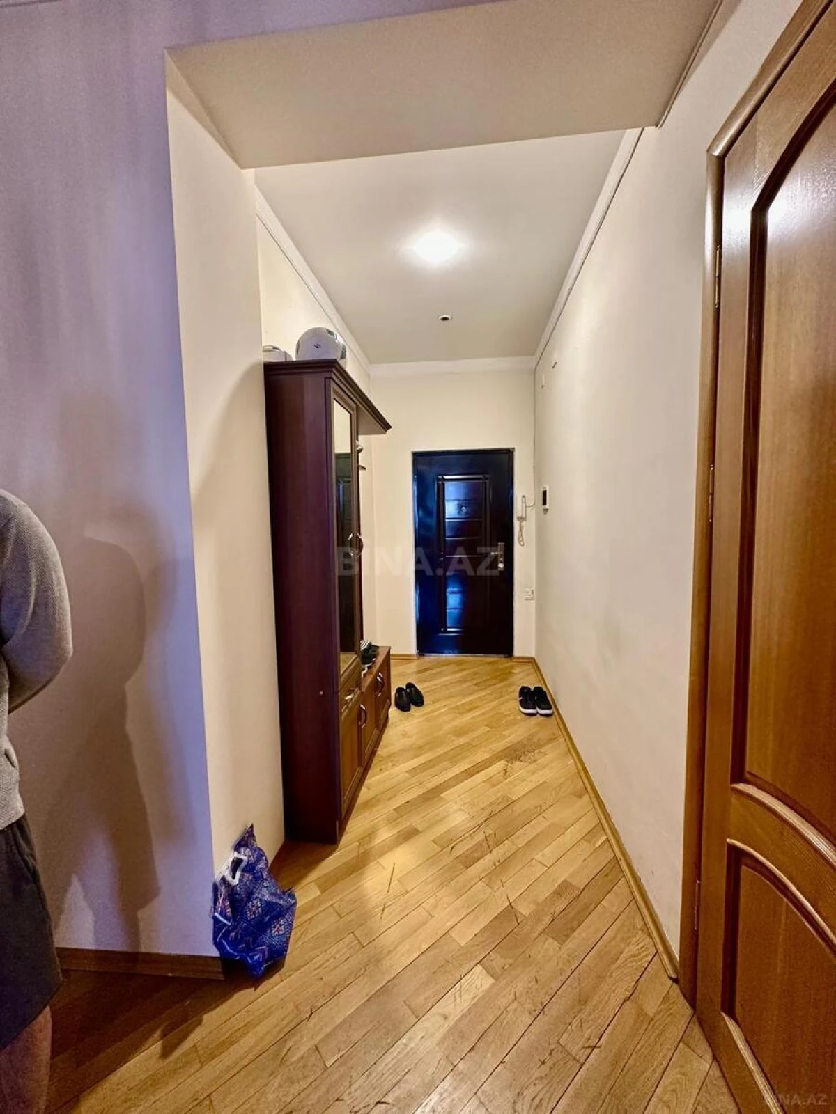 Satılır 3 otaqlı mənzil 98 m²