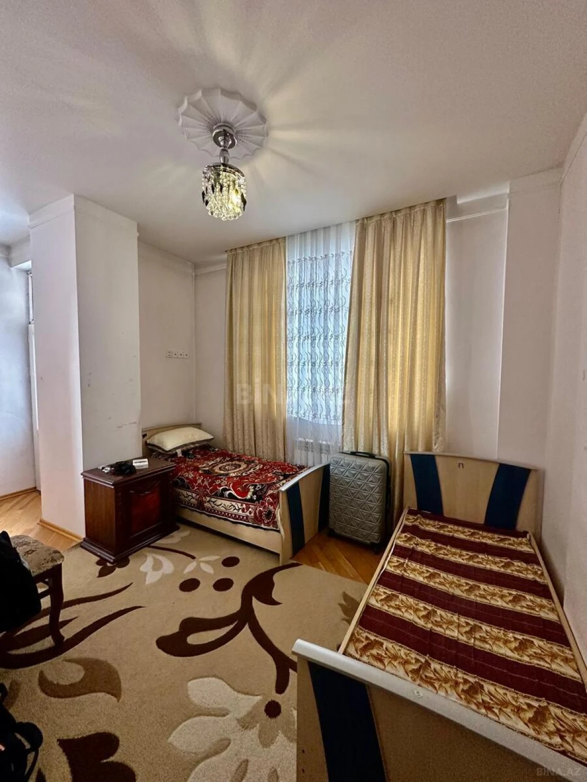 Satılır 3 otaqlı mənzil 98 m²