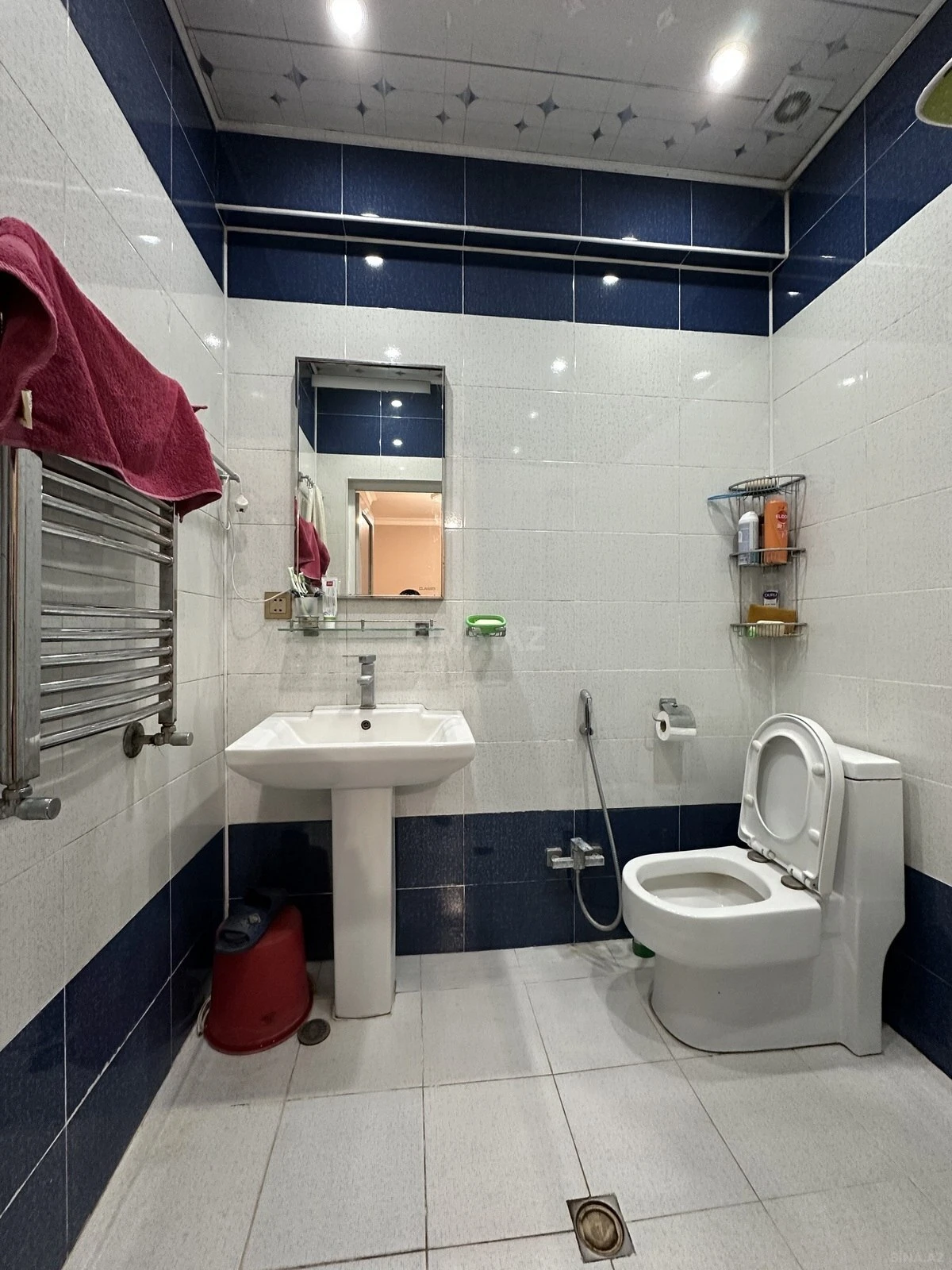 Kirayə verilir 3 otaqlı mənzil 100 m²