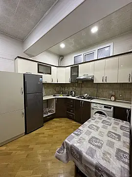 Kirayə verilir 3 otaqlı mənzil 100 m²