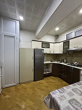 Kirayə verilir 3 otaqlı mənzil 100 m²