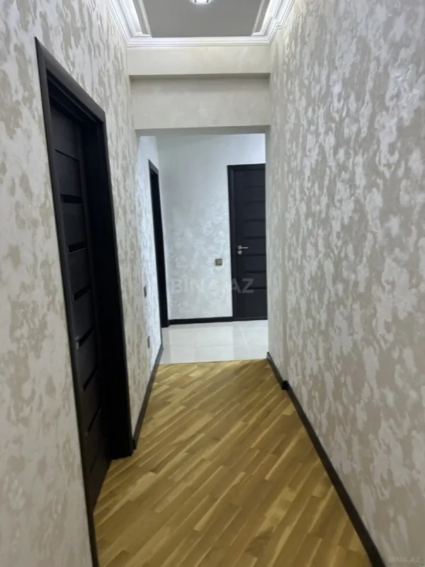 Satılır 3 otaqlı mənzil 122 m²
