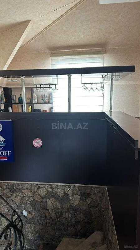 Satılır obyekt 200 m²