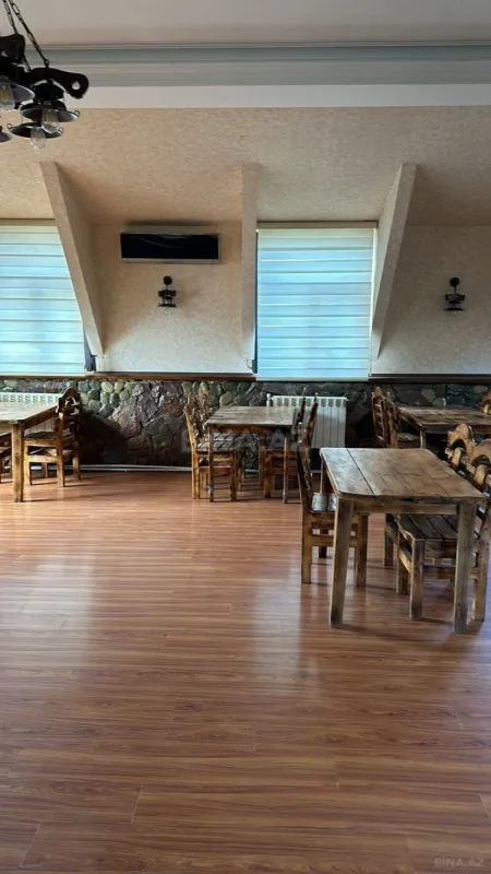 Satılır obyekt 200 m²