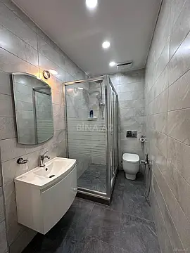 Kirayə verilir 3 otaqlı mənzil 150 m²