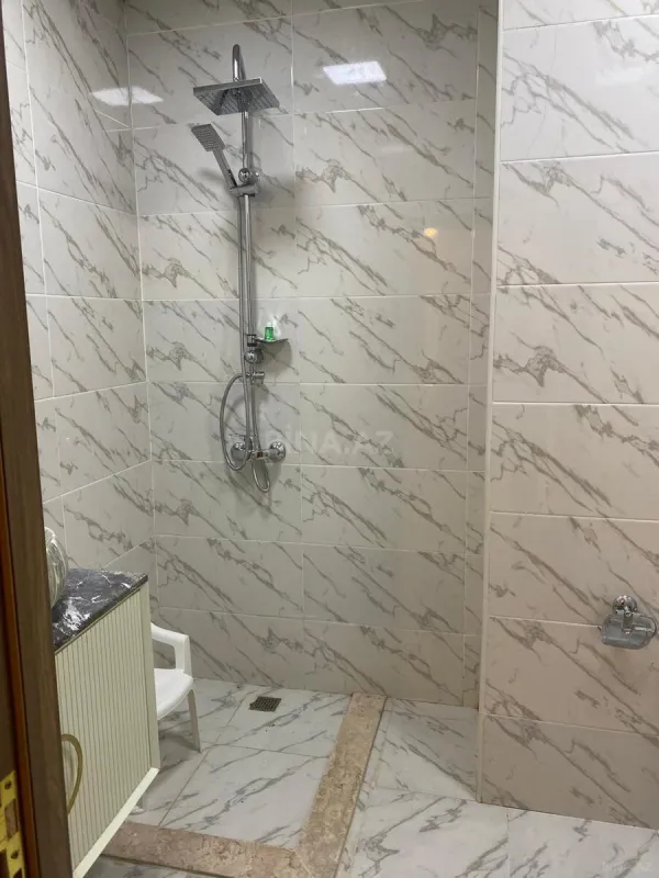 Kirayə verilir 2 otaqlı mənzil 42 m²