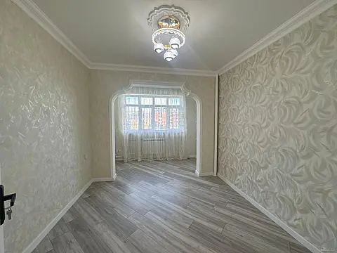 Satılır 4 otaqlı mənzil 110 m²