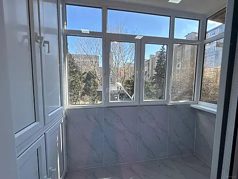 Satılır 4 otaqlı mənzil 110 m²