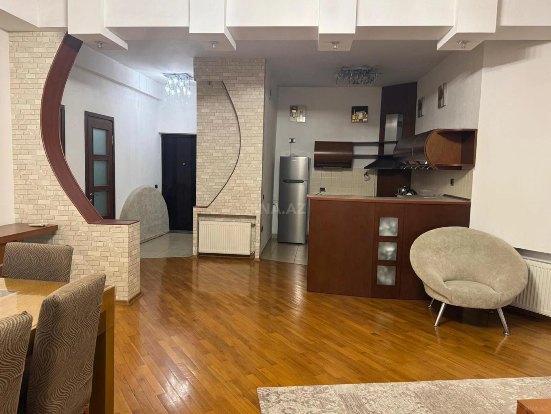 Kirayə verilir 3 otaqlı mənzil 100 m²