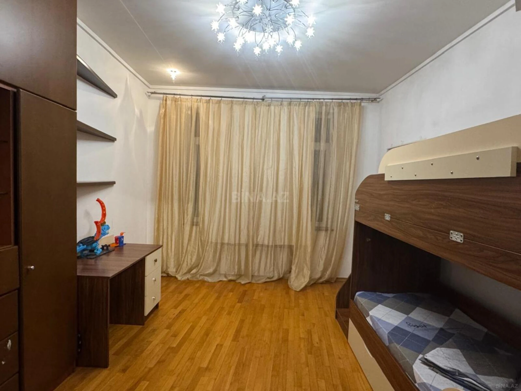Kirayə verilir 3 otaqlı mənzil 100 m²