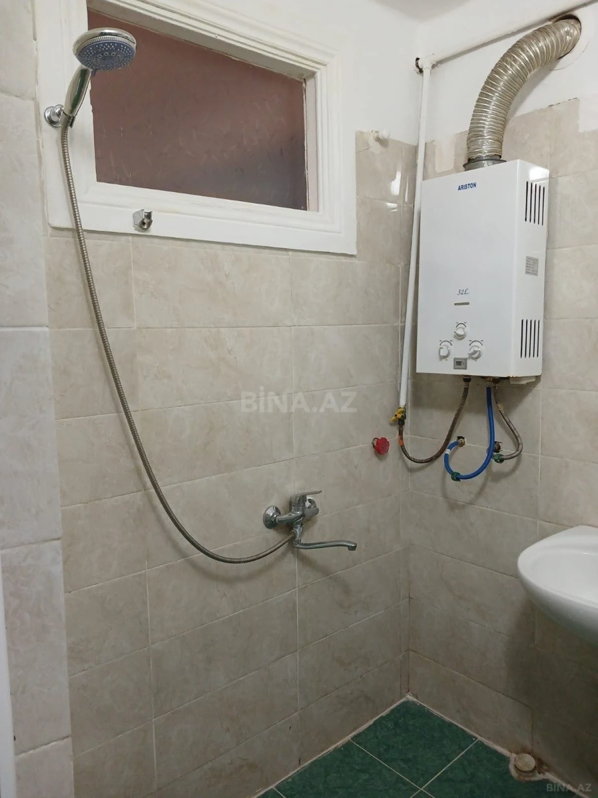 Kirayə verilir 2 otaqlı mənzil 50 m²