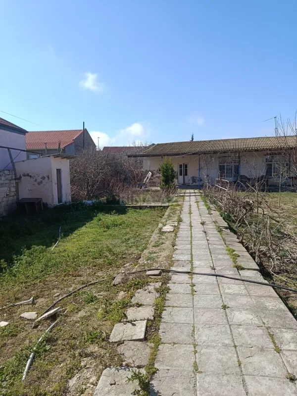 Satılır 4 otaqlı həyət evi 120 m²
